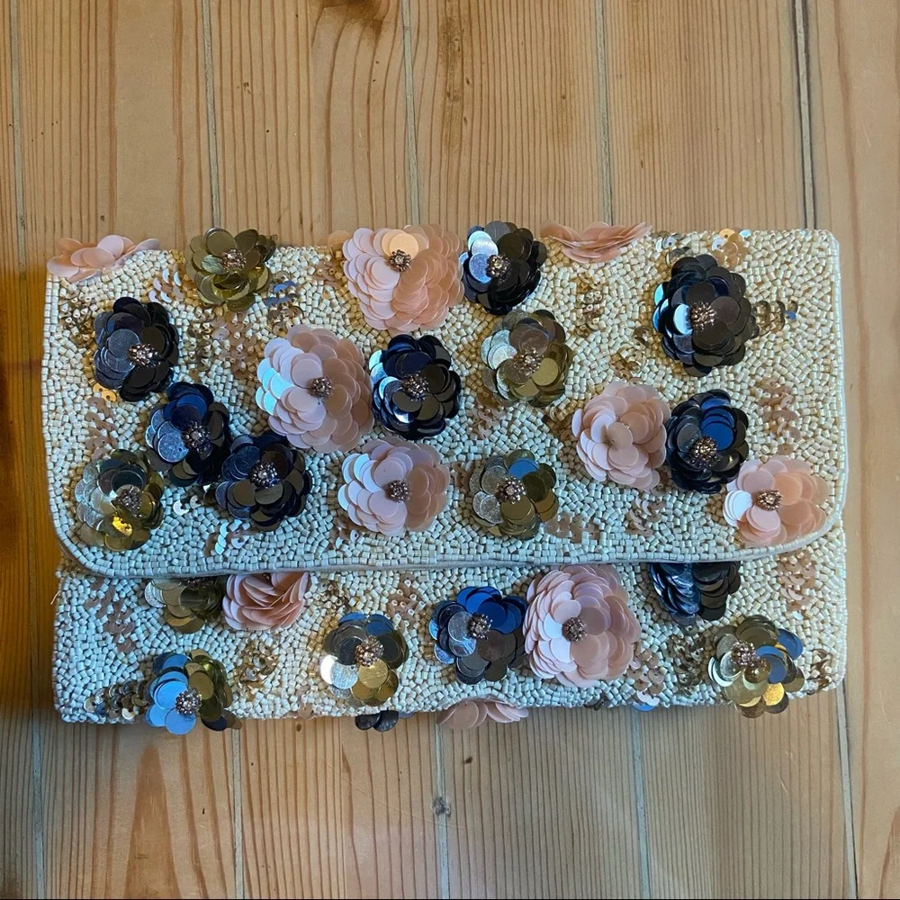 NWOT Lulus 3D Sequin Floral Beaded Clutch